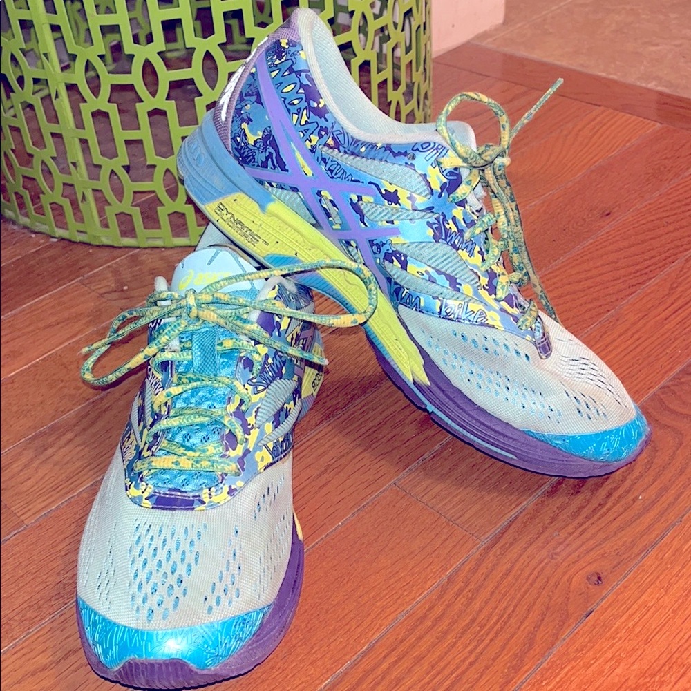 ASICS women’s running shoes